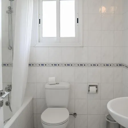 Resitour - Limnaria Gardens Apartment