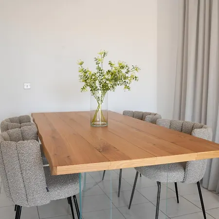 Resitour - Limnaria Gardens Apartment