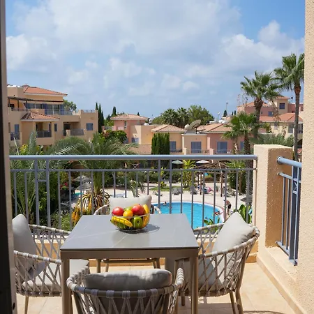 Resitour - Limnaria Gardens Apartment