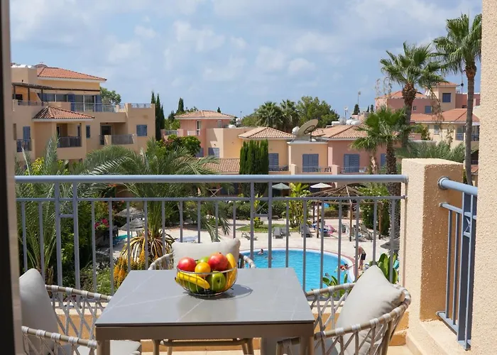 Resitour - Limnaria Gardens Апартаменты